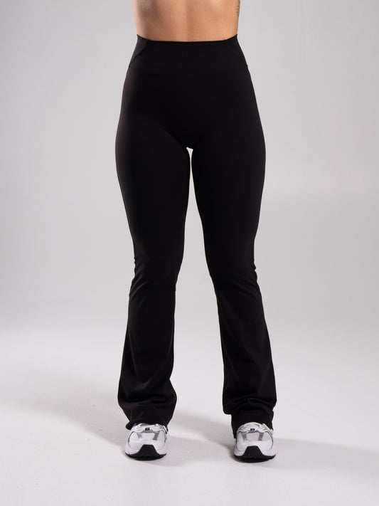 Aura Ultra-High Rise Flared Pant - Black